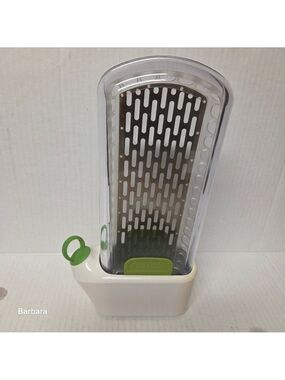 Preparã Fresh Herb Saver Container
